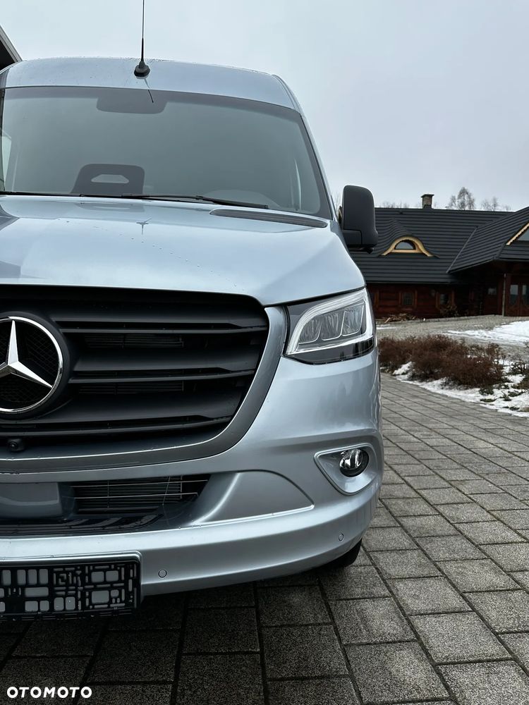 Mercedes-Benz Sprinter - 32