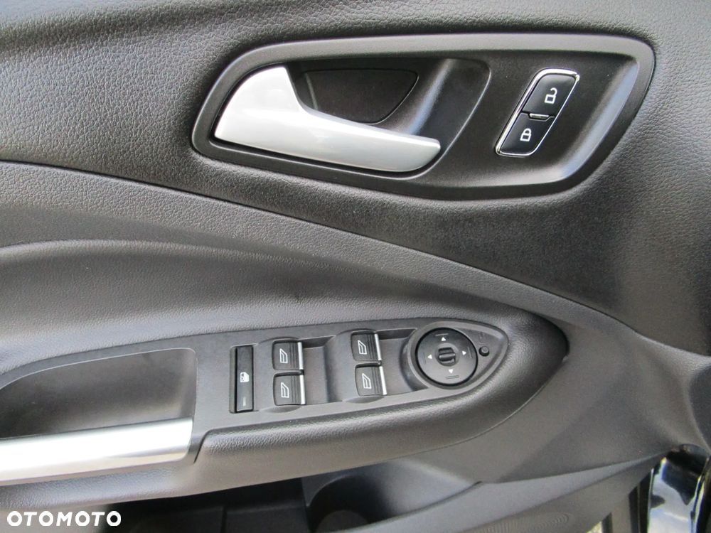 Ford Kuga 2.0 TDCi 2x4 Business Edition - 23