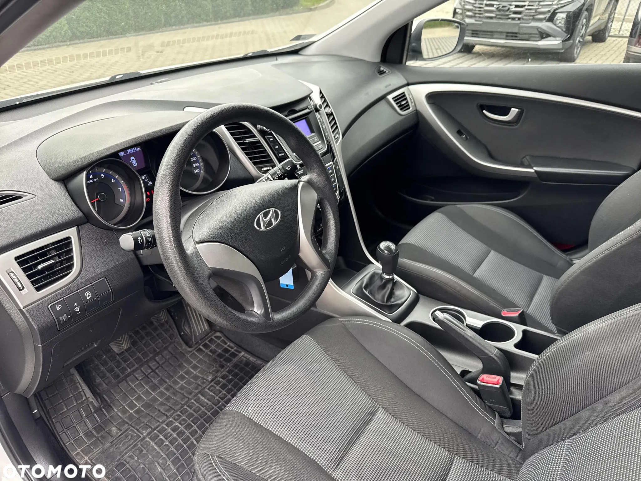 Hyundai i30 1.4 BlueDrive Classic + - 9