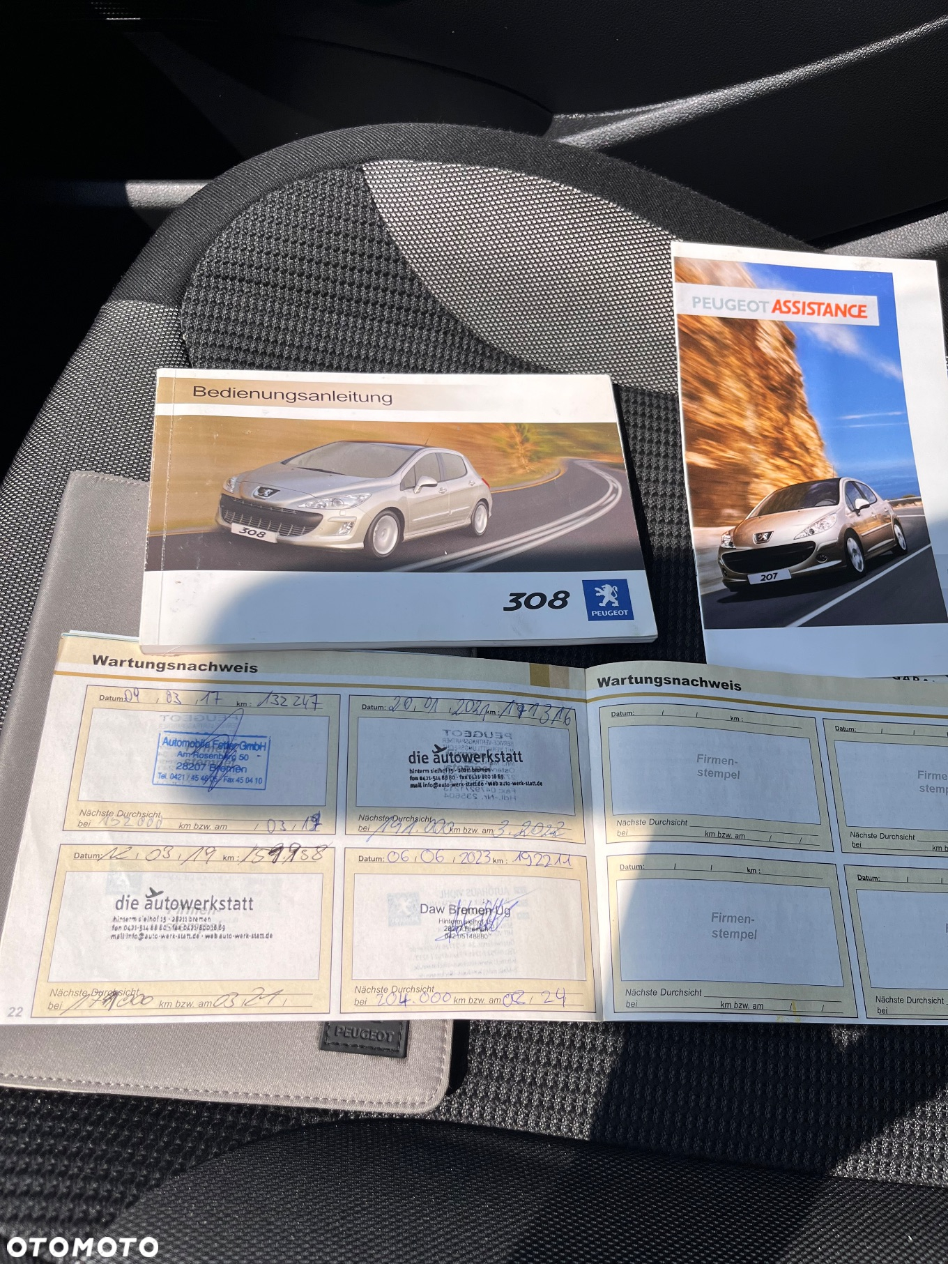 Peugeot 308 HDi FAP 110 Platinum - 28