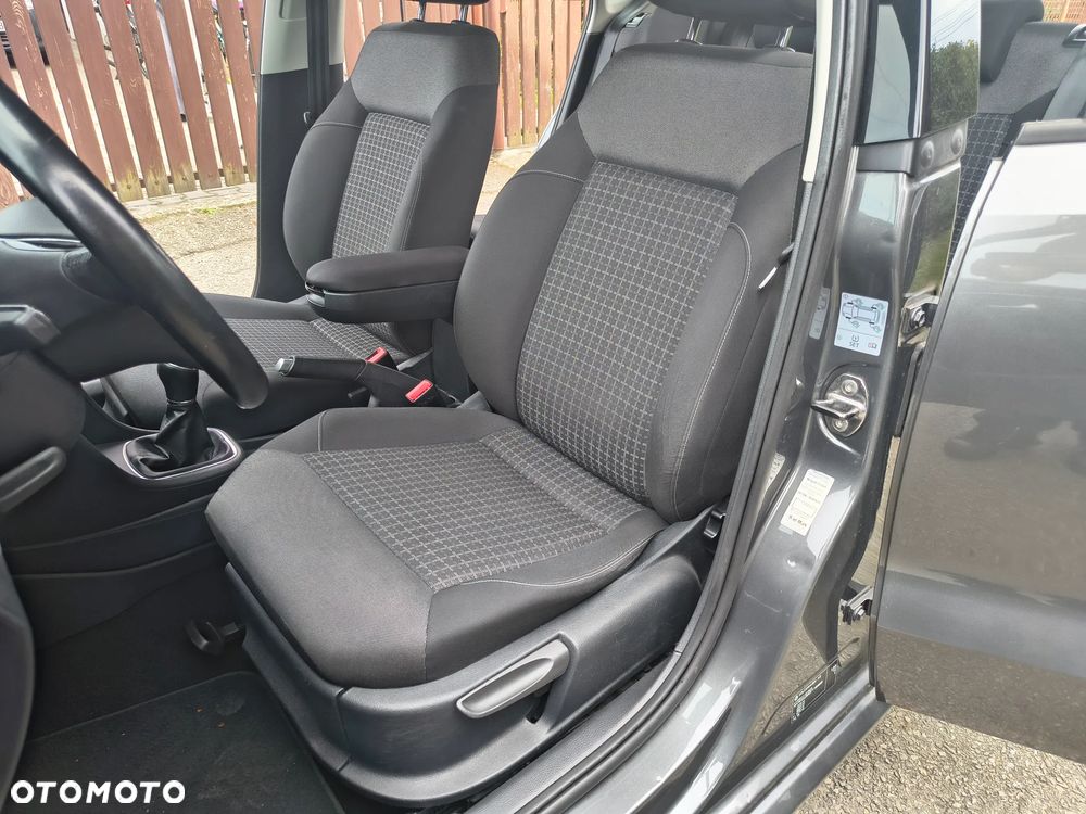 Volkswagen Polo - 16