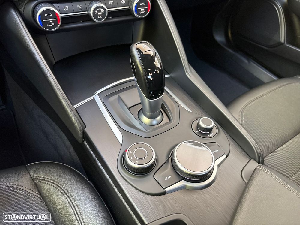 Alfa Romeo Giulia 2.2 D Super AT8 - 48