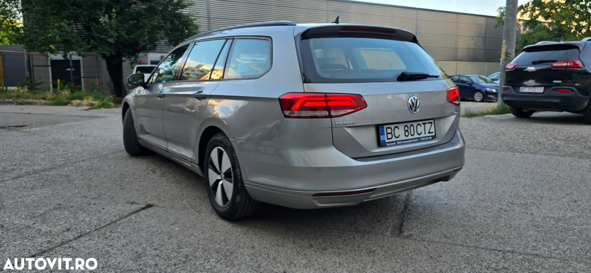 Volkswagen Passat Variant 2.0 TDI DSG Comfortline - 3