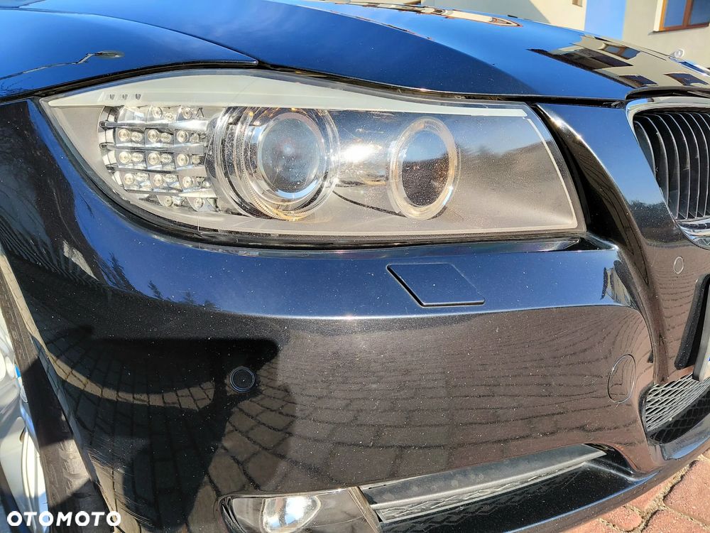 BMW Seria 3 320d DPF Edition Sport - 27