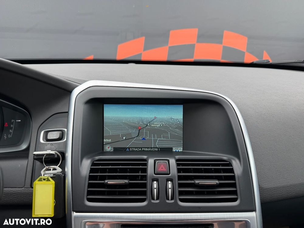 Volvo XC 60 D3 Geartronic Summum - 15