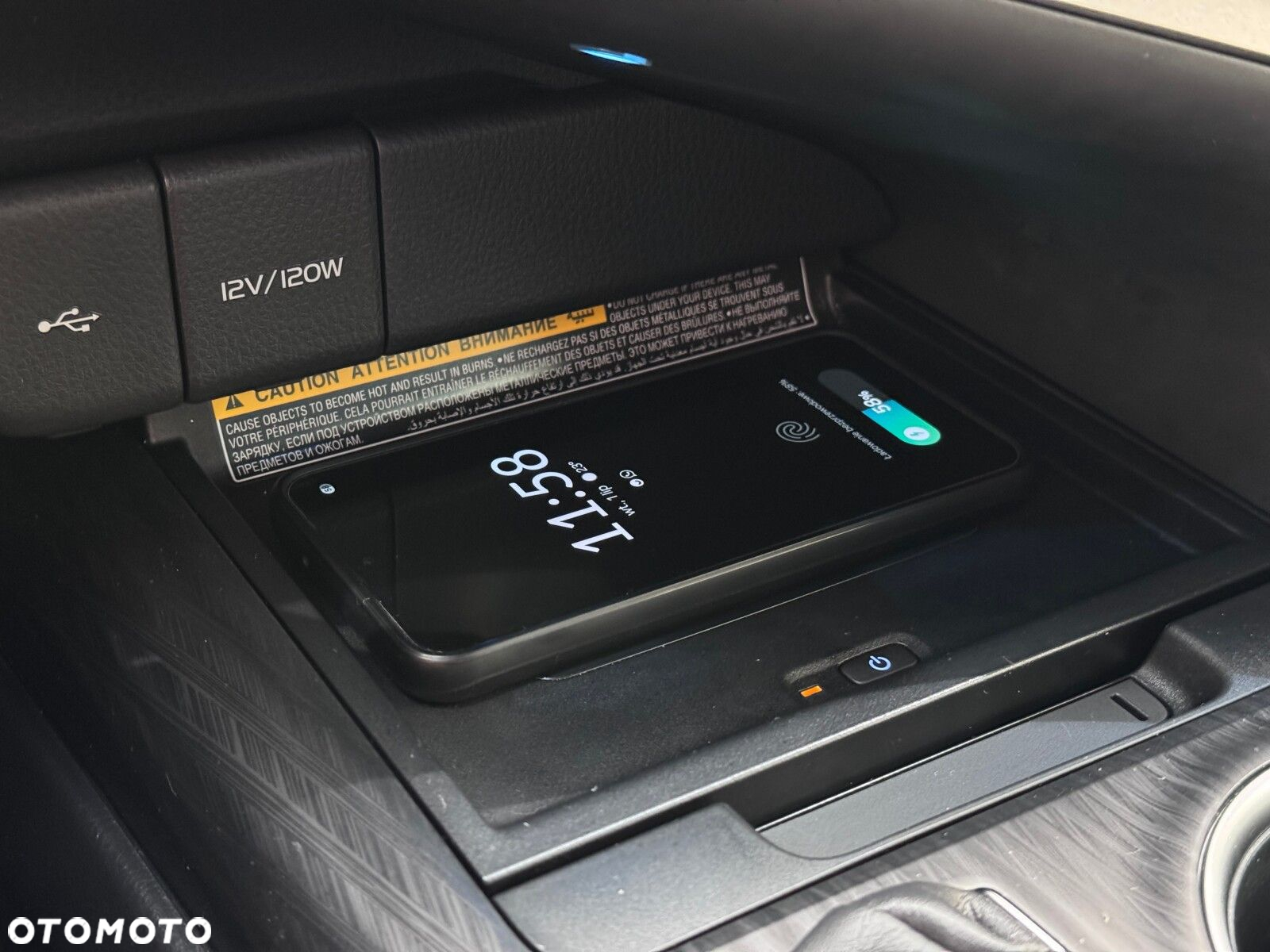 Toyota Camry - 28
