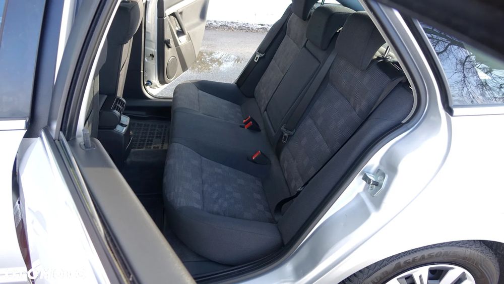 Opel Vectra 1.8 GTS - 8