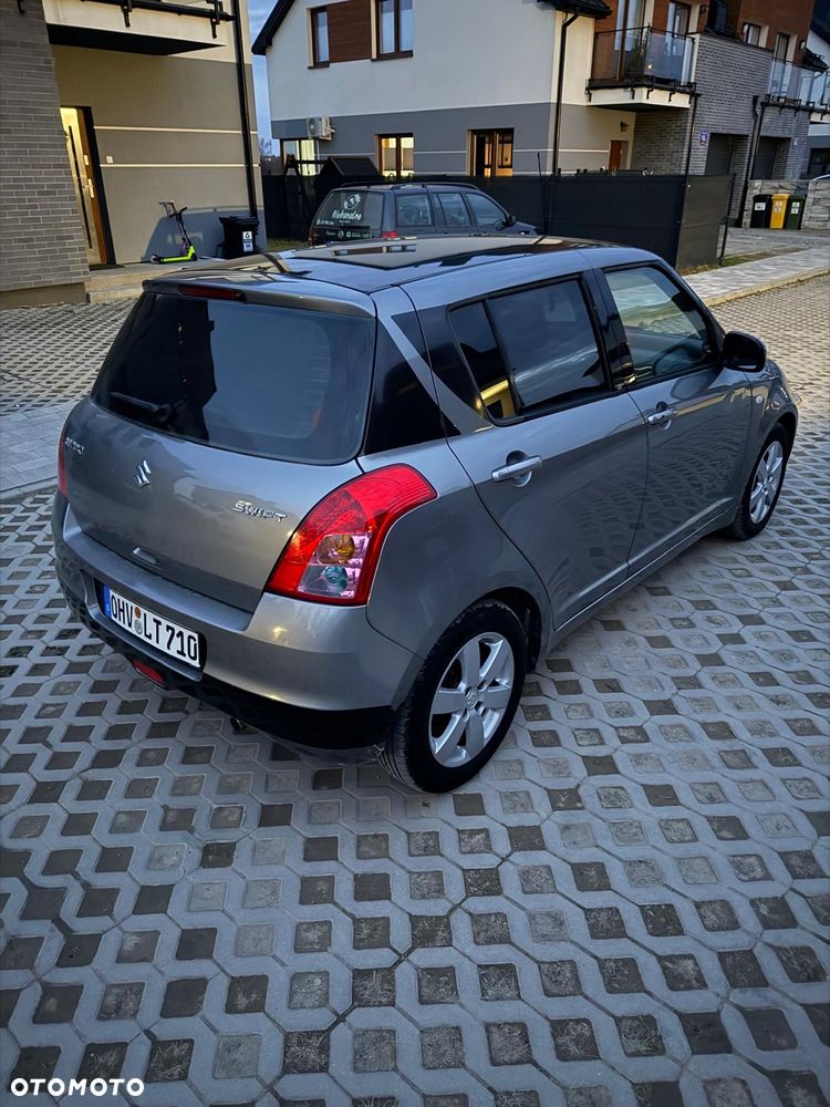 Suzuki Swift 1.3 DDiS Comfort - 11