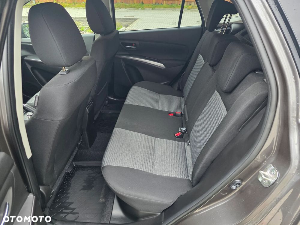 Suzuki S-Cross - 22