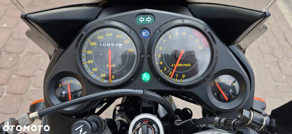 Honda CBR - 9