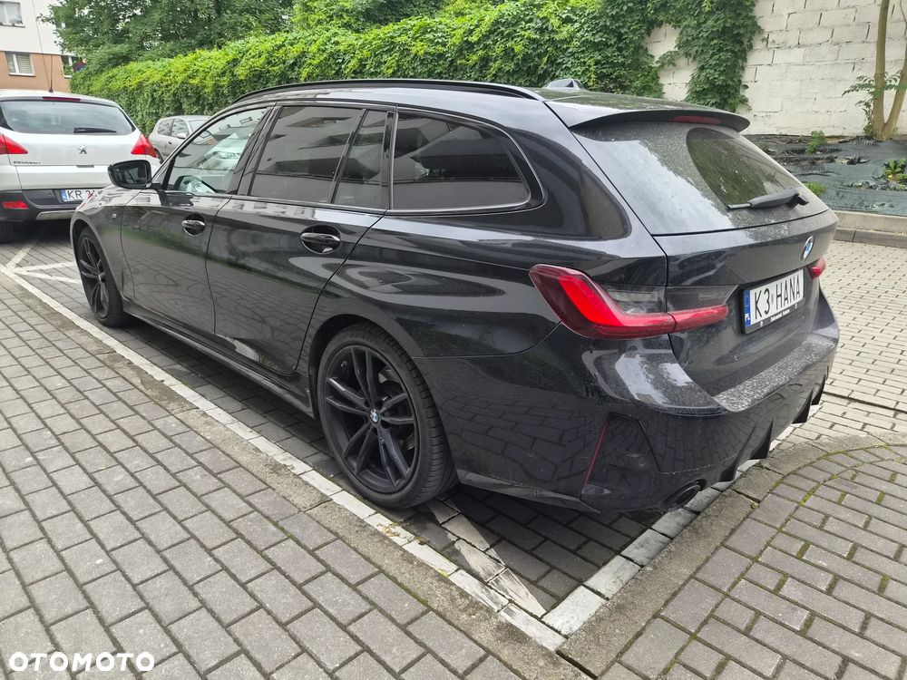 BMW Seria 3 320d xDrive mHEV M Sport - 4