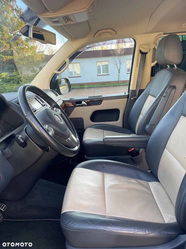 Volkswagen Multivan - 7
