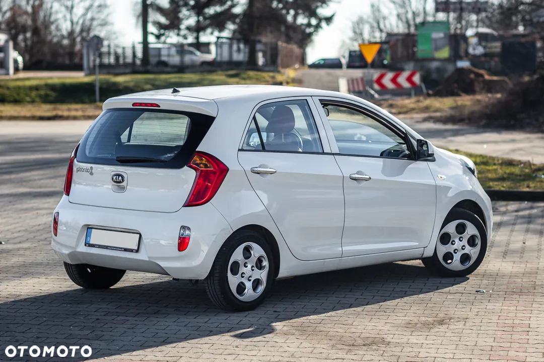 Kia Picanto 1.2 Fifa World Cup Edition - 13