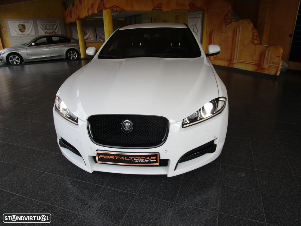 Jaguar XF Sportbrake 2.2 D R-Sport - 16