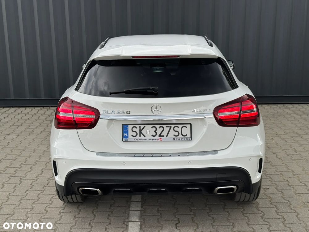 Mercedes-Benz GLA 220 4-Matic AMG Line - 8