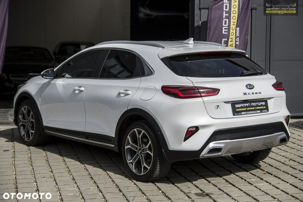Kia XCeed 1.6 T-GDI Business Line DCT - 14