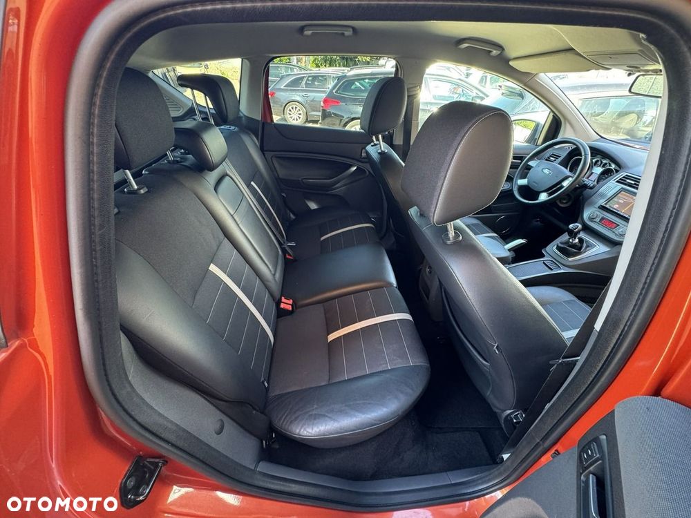 Ford Kuga - 20