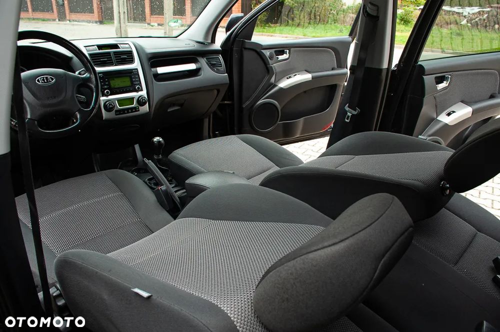 Kia Sportage 2.0 Expedition - 27