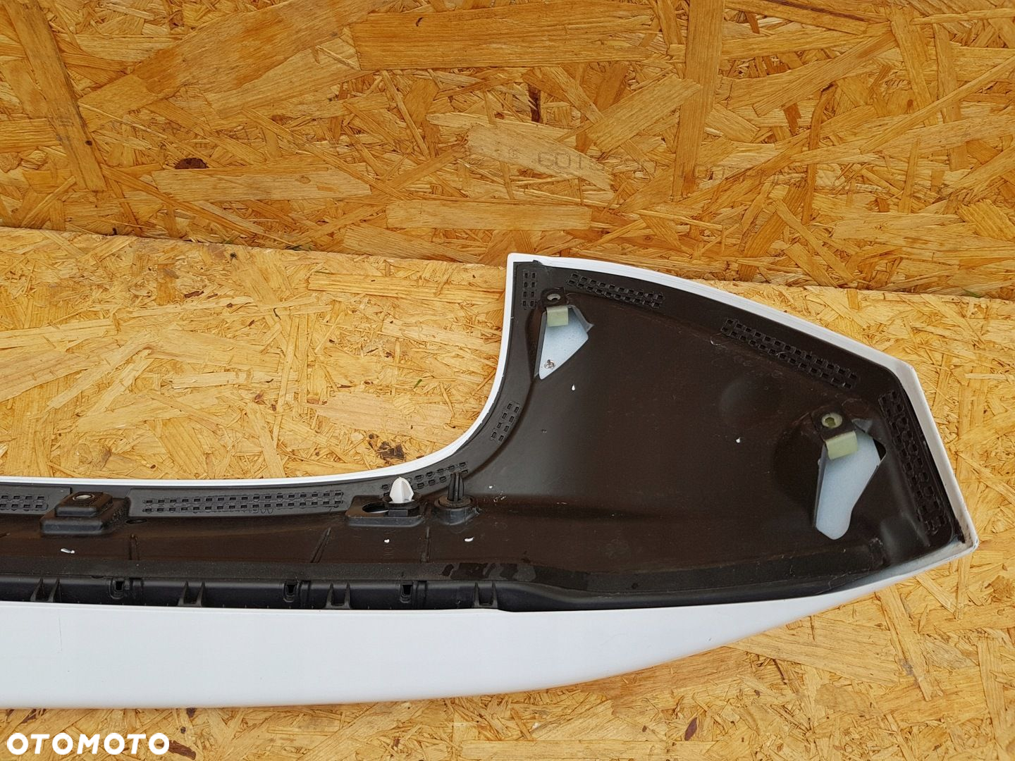 FORD FIESTA MK7 SPOILER LOTKA DASZEK KLAPY BAGAŻNIKA TYŁ 8A61-A44210-B - 12