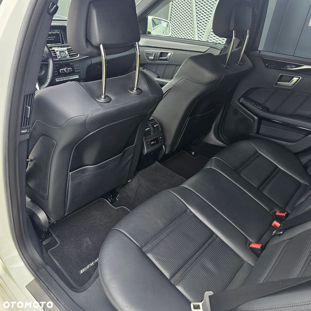 Mercedes-Benz Klasa E 63 AMG 4Matic AMG Speedshift MCT - 20