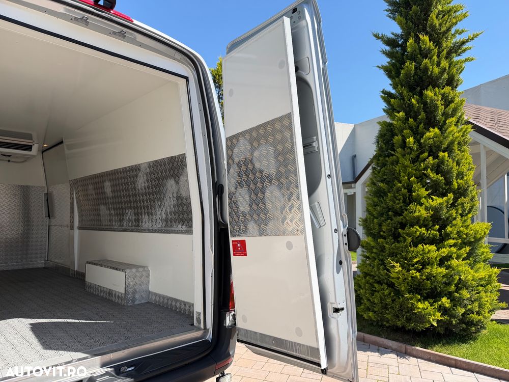 Mercedes-Benz Sprinter 317 CDI 170CP L3H2 RWD 9AT+ - 26