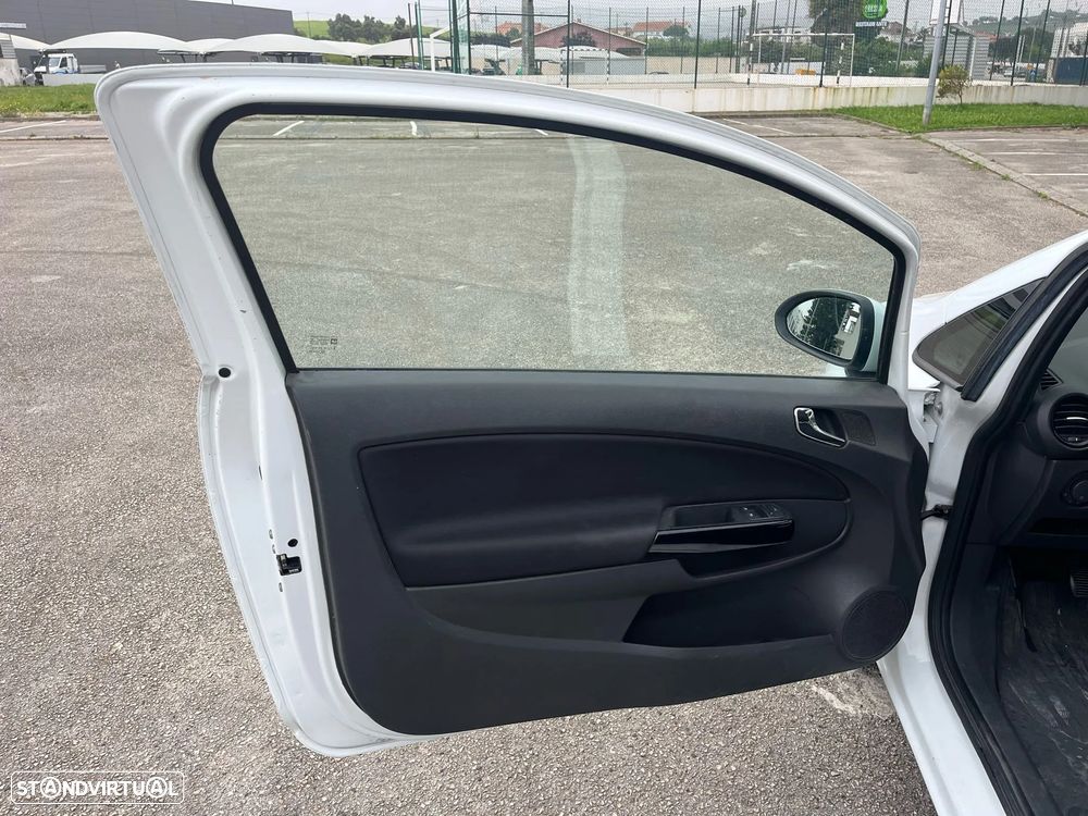 Opel CORSA VAN - EXCELENTE ESTADO - 17