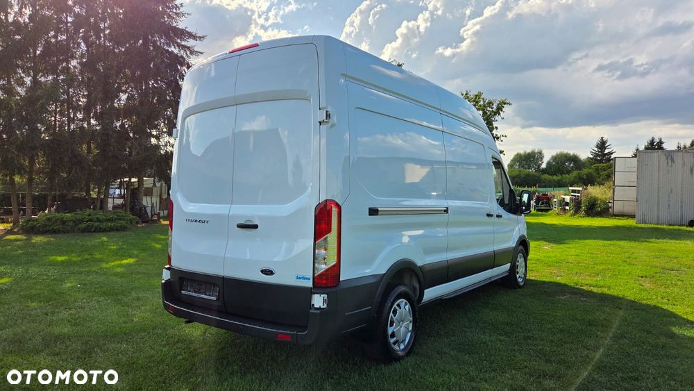 Ford Transit - 24
