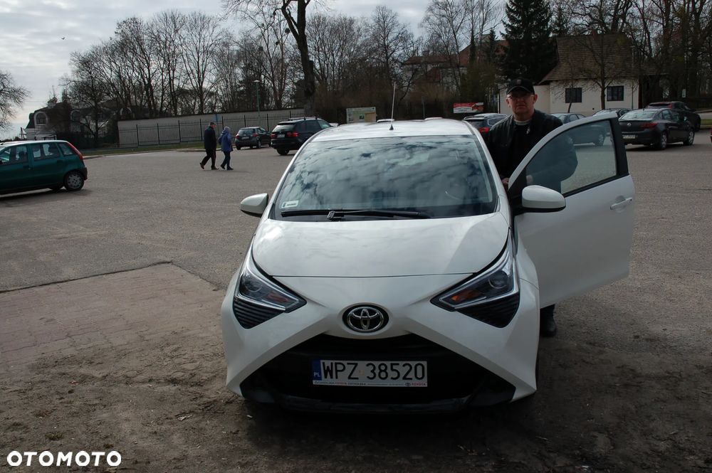 Toyota Aygo x-play - 4