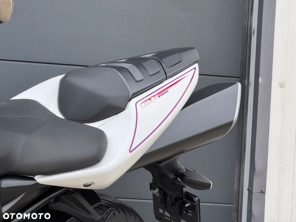 Suzuki GSX - 31