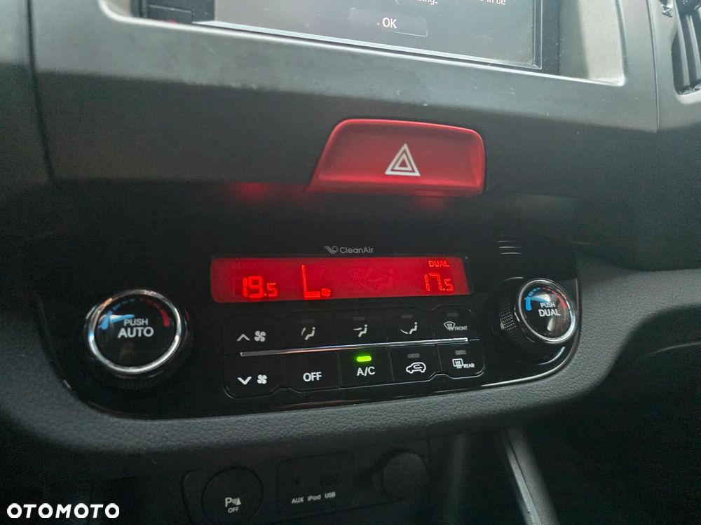 Kia Sportage 2.0 XL 2WD - 27