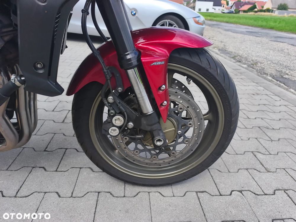 Yamaha FZ - 17