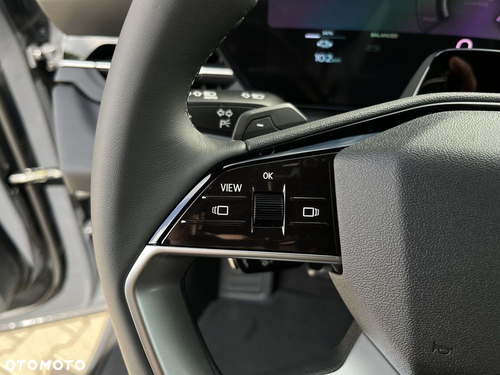 Audi Q6 e-tron - 30