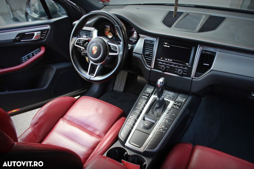 Porsche Macan - 16