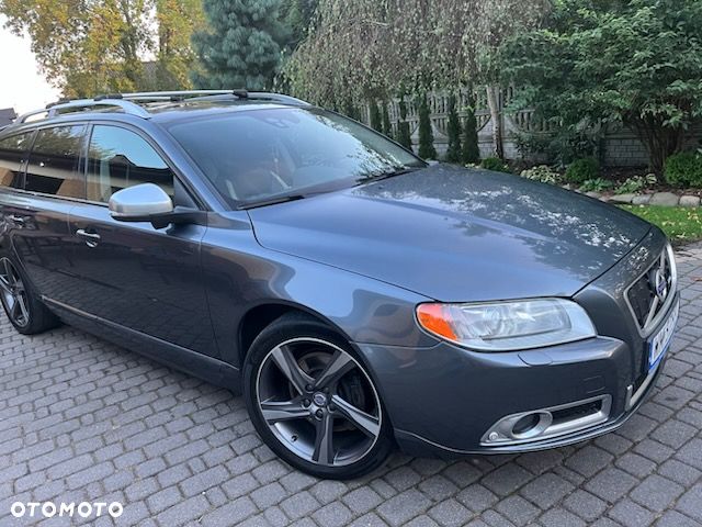 Volvo V70 - 1