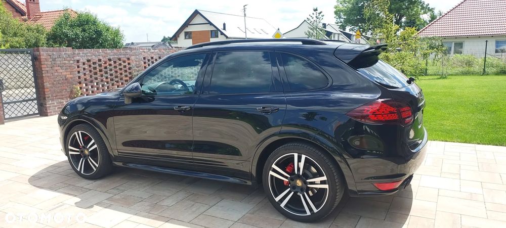 Porsche Cayenne - 7