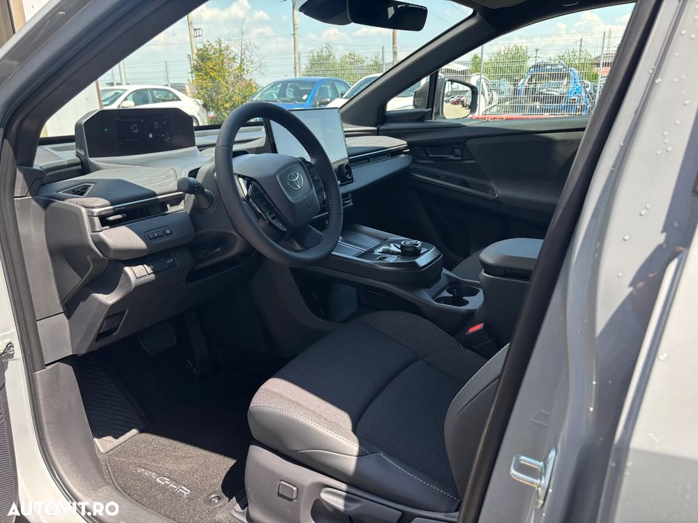 Toyota C-HR 72 kWh Dynamic Long Range - 14