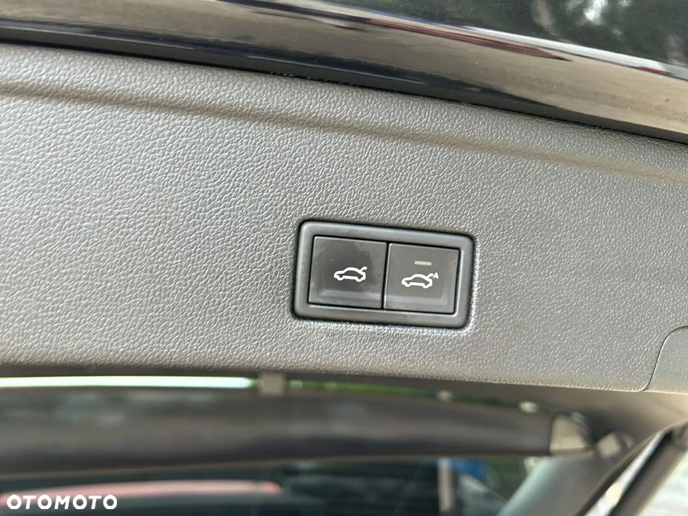 Volkswagen Touareg 3.0 V6 TDI SCR 4Mot - 12
