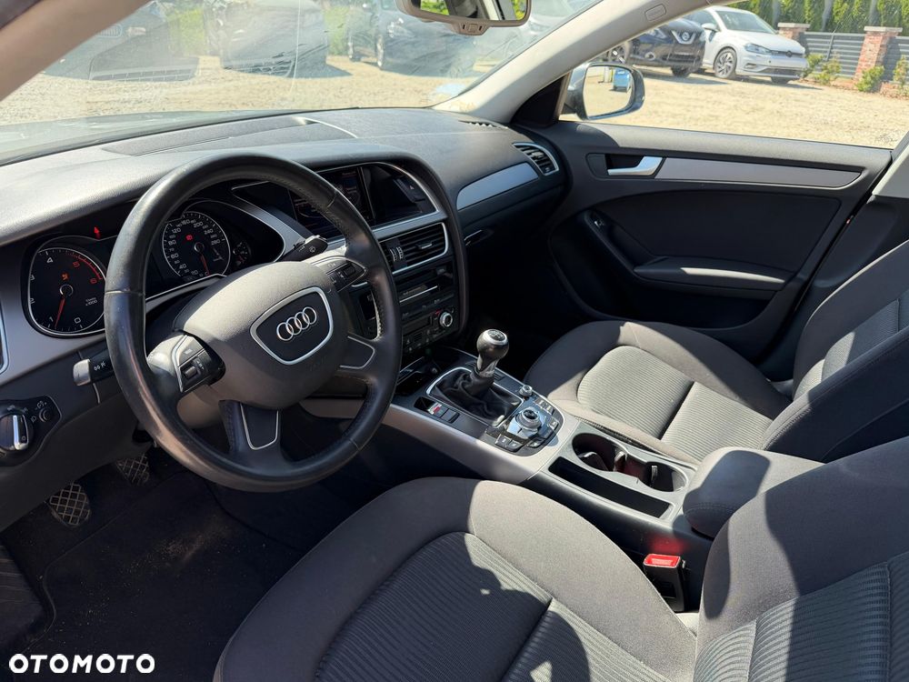 Audi A4 Limousine - 12