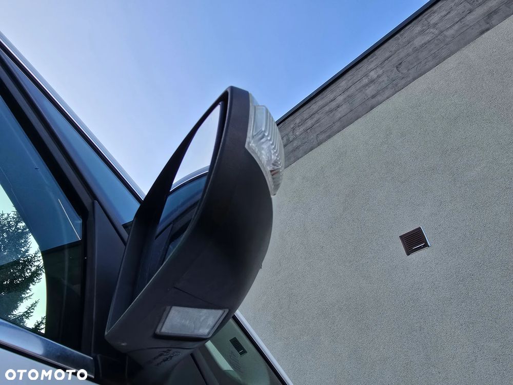 Ford S-Max - 22