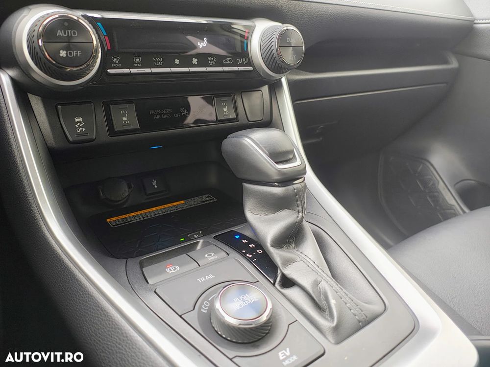 Toyota RAV4 2.5 VVT-iE 4x4 Luxury - 11