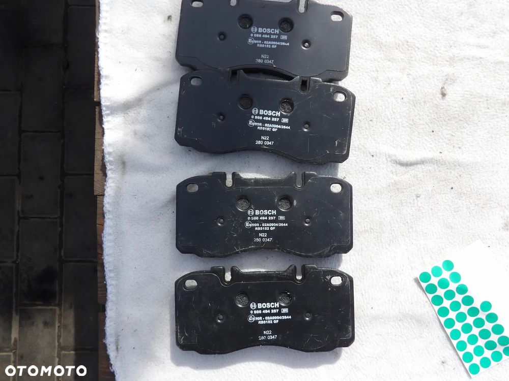 IVECO DAILY - KLOCKI HAMULCOWE PRZÓD - 986494257 - 1