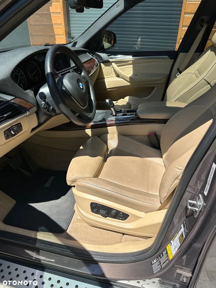 BMW X5 xDrive35i - 9