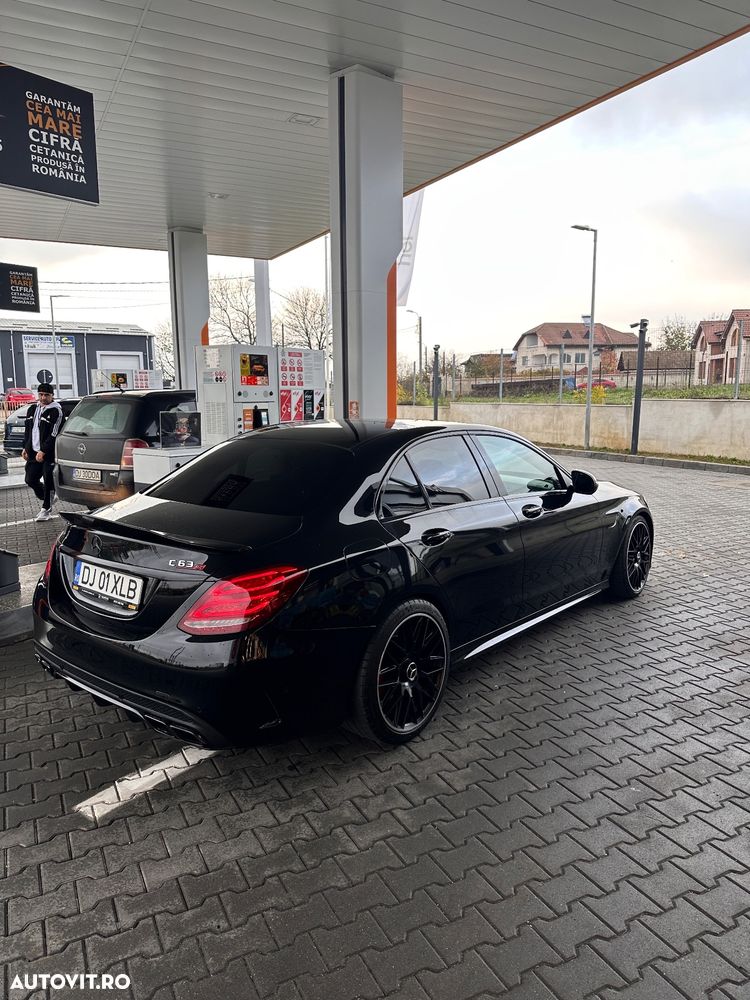 Mercedes-Benz C 63 S AMG - 5