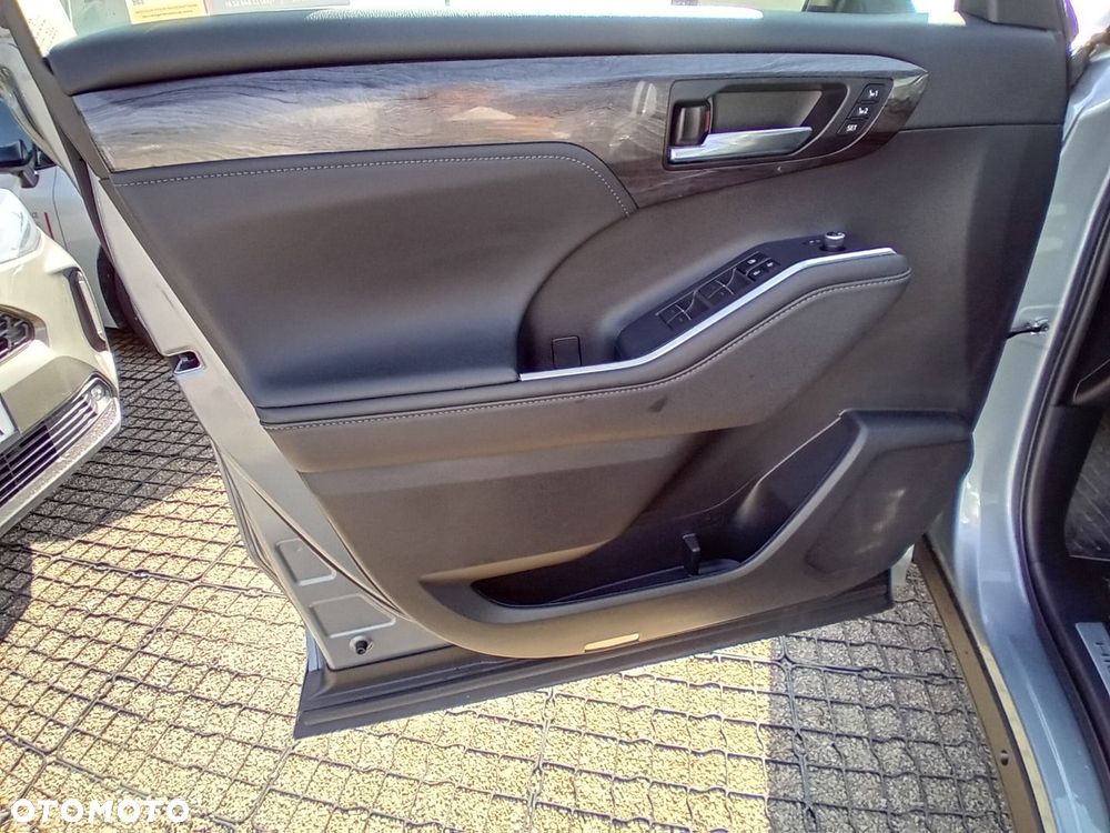 Toyota Highlander - 23