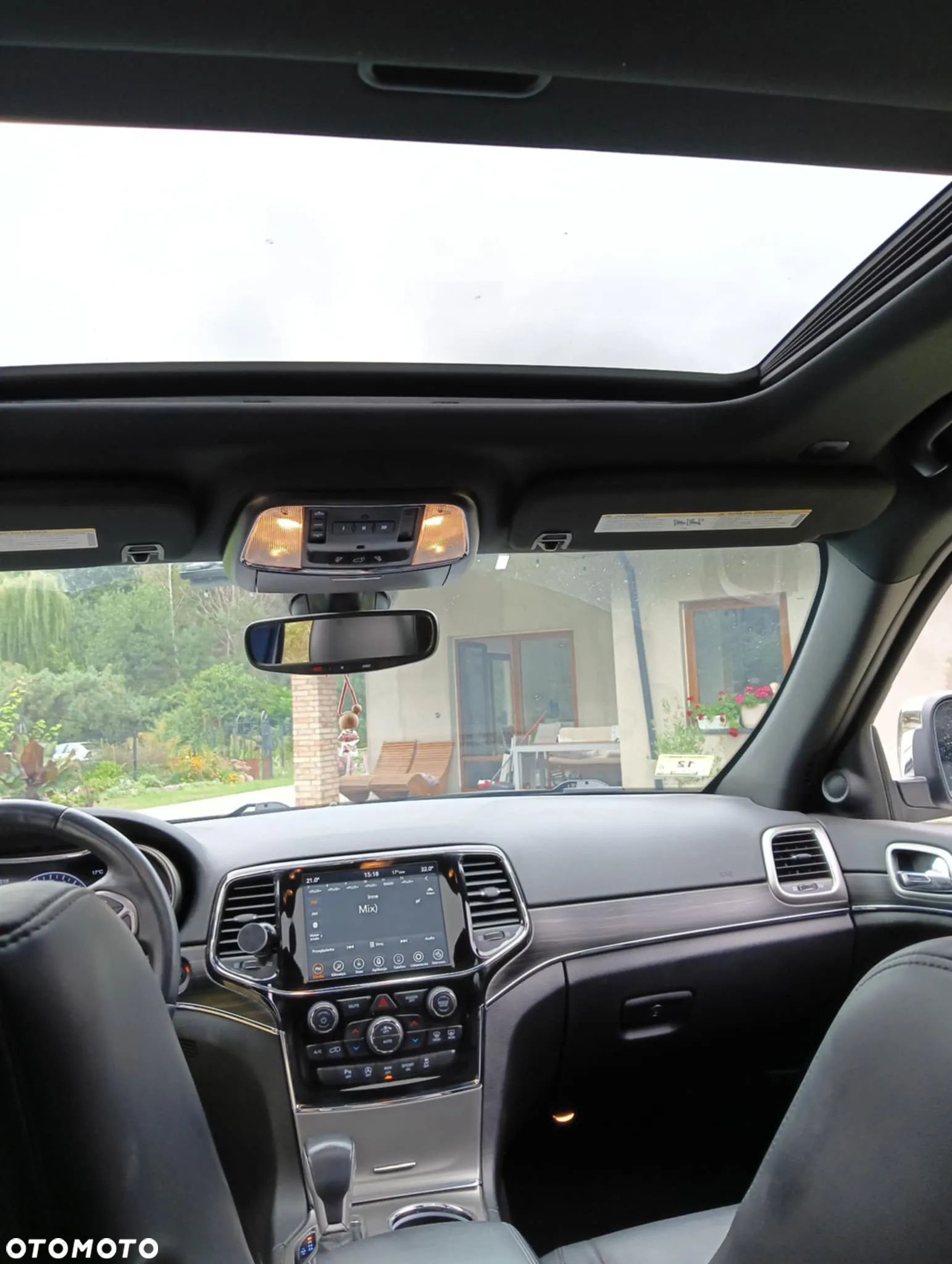 Jeep Grand Cherokee - 8