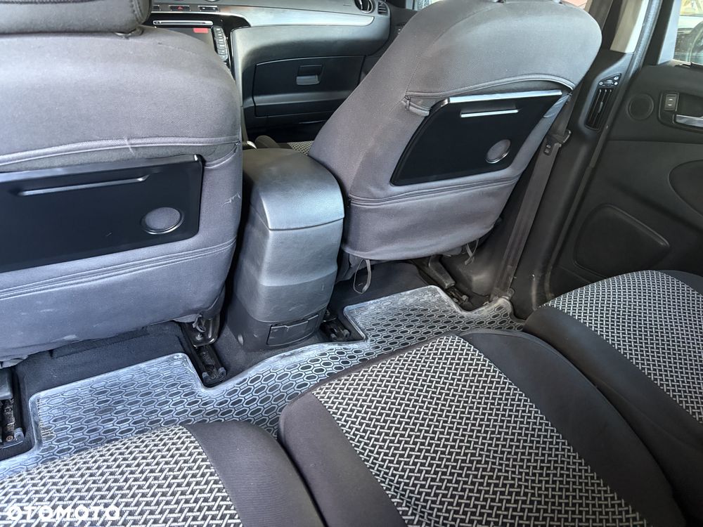 Ford S-Max 2.0 Titanium - 11
