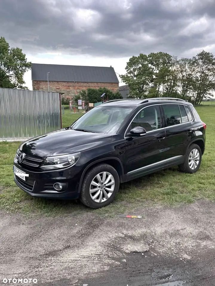 Volkswagen Tiguan - 1