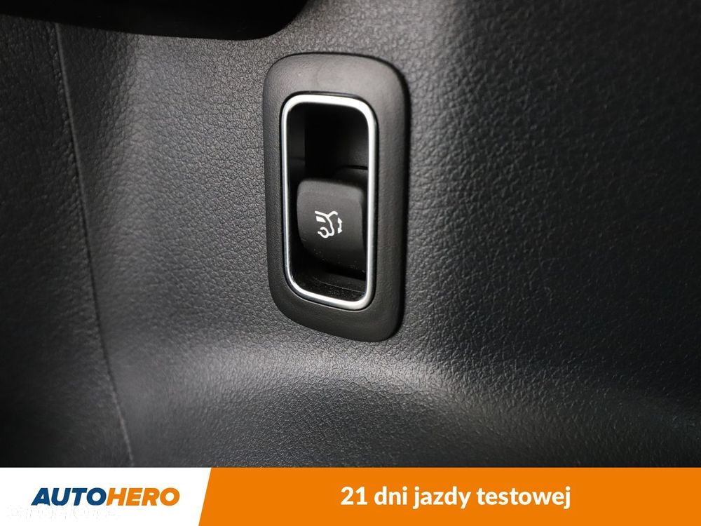 Mercedes-Benz GLB 200 d Progressive 8G-DCT - 36