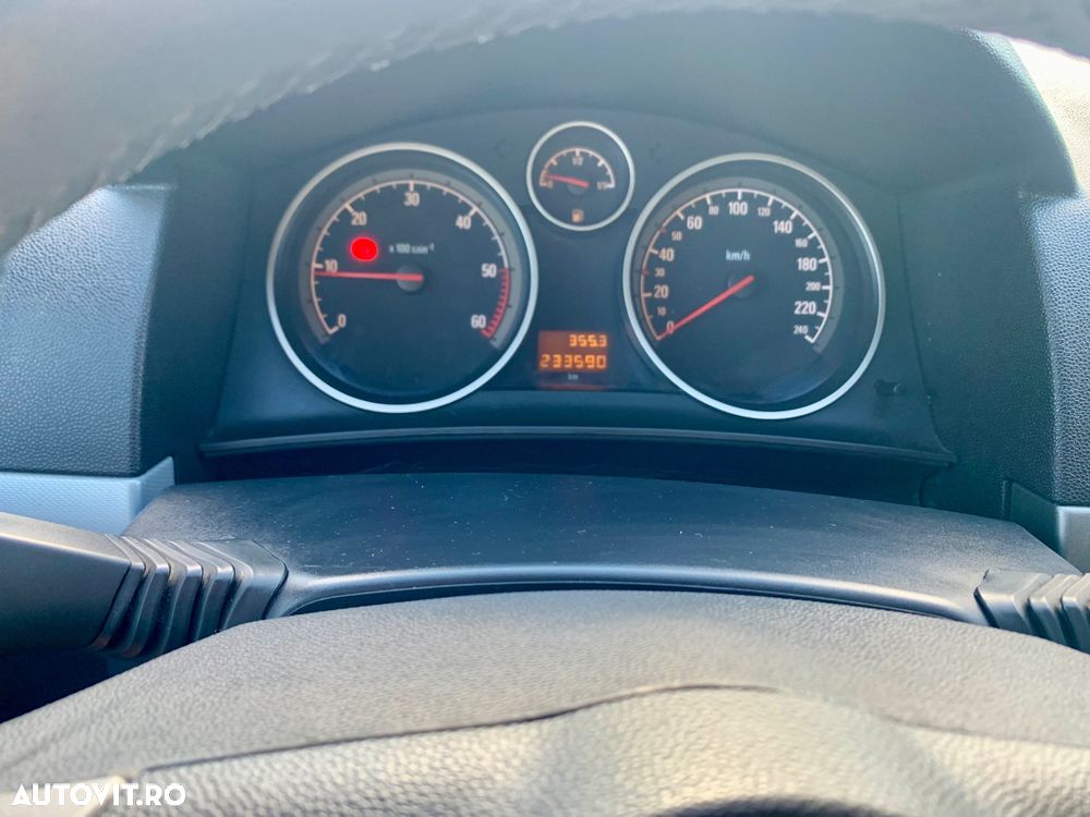 Opel Astra 1.7 CDTI - 8