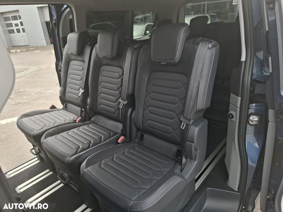 Ford Tourneo Custom - 8